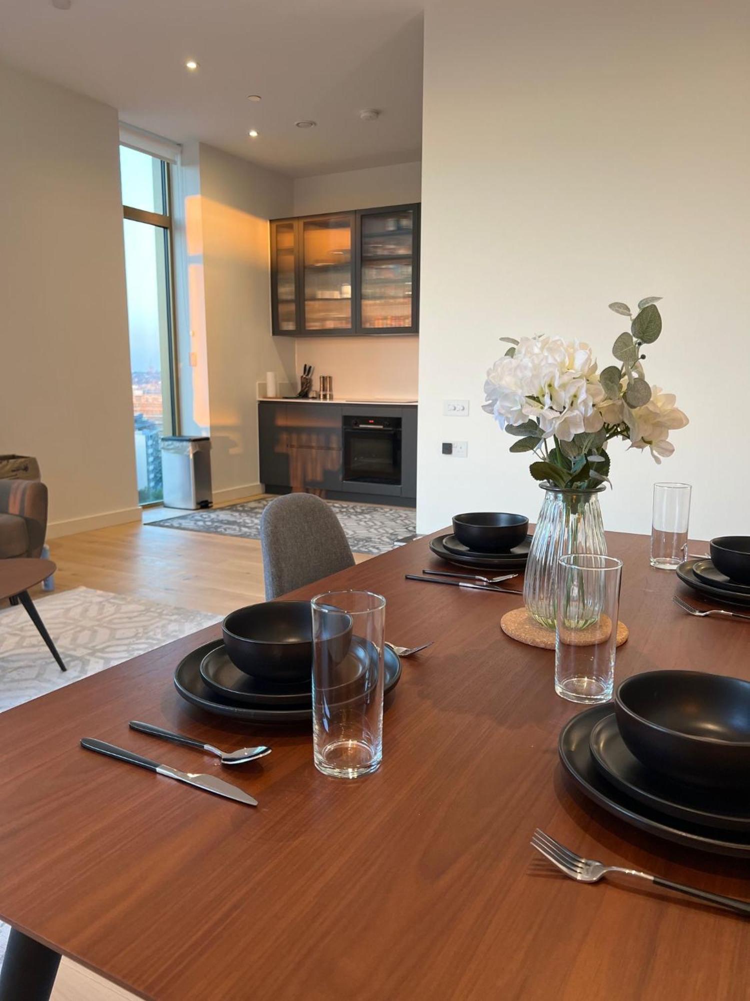Cozy With Private Bathroom In Luxurious Flat Londres
